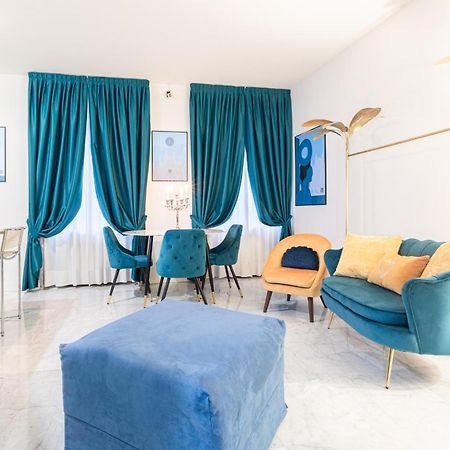Monte Napoleone Split-Level Terrace Apartment - Top Collection มิลาน ภายนอก รูปภาพ