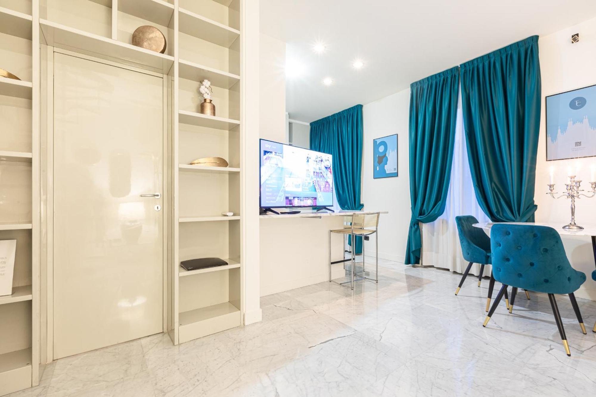 Monte Napoleone Split-Level Terrace Apartment - Top Collection มิลาน ภายนอก รูปภาพ