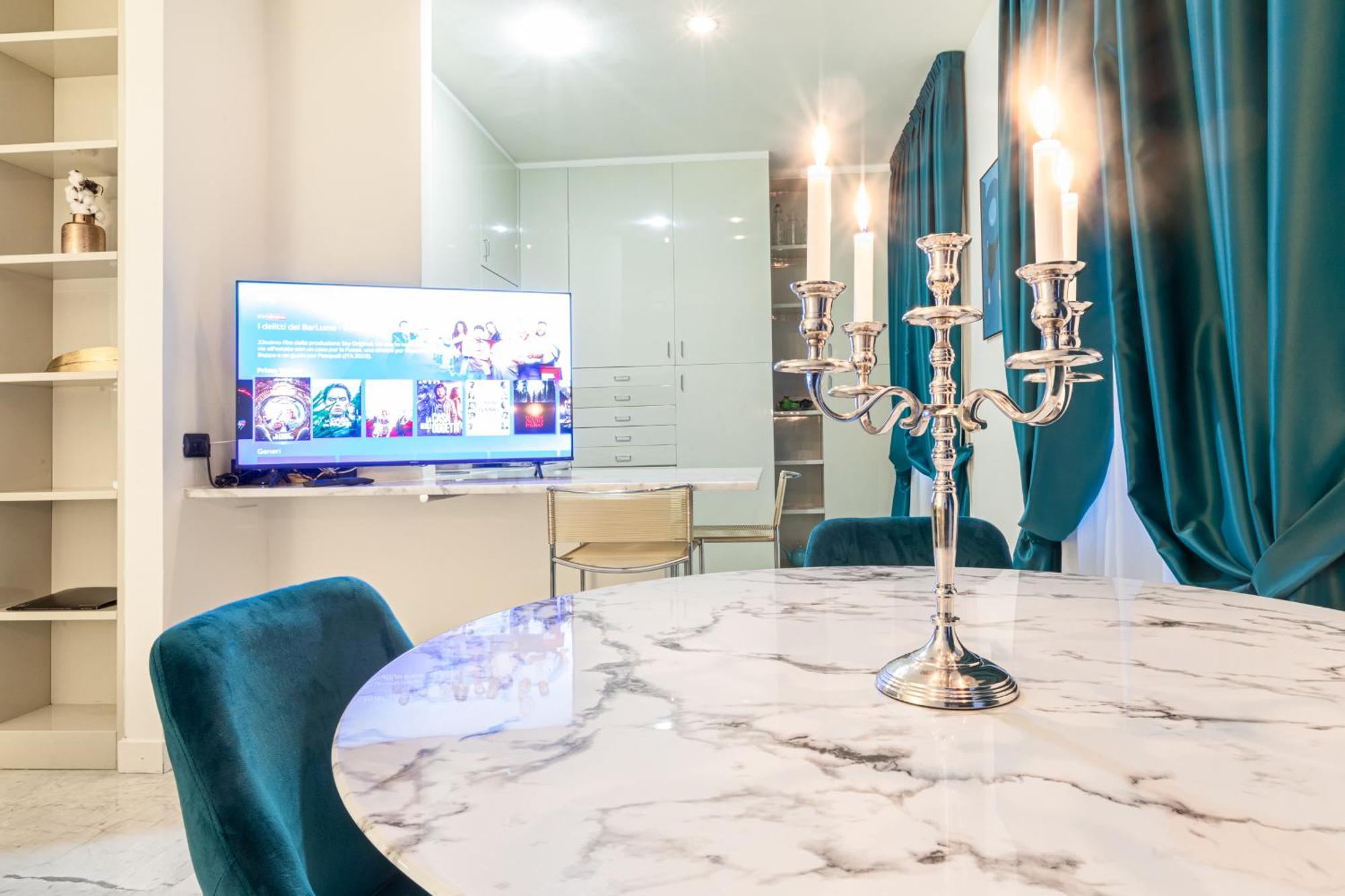 Monte Napoleone Split-Level Terrace Apartment - Top Collection มิลาน ภายนอก รูปภาพ