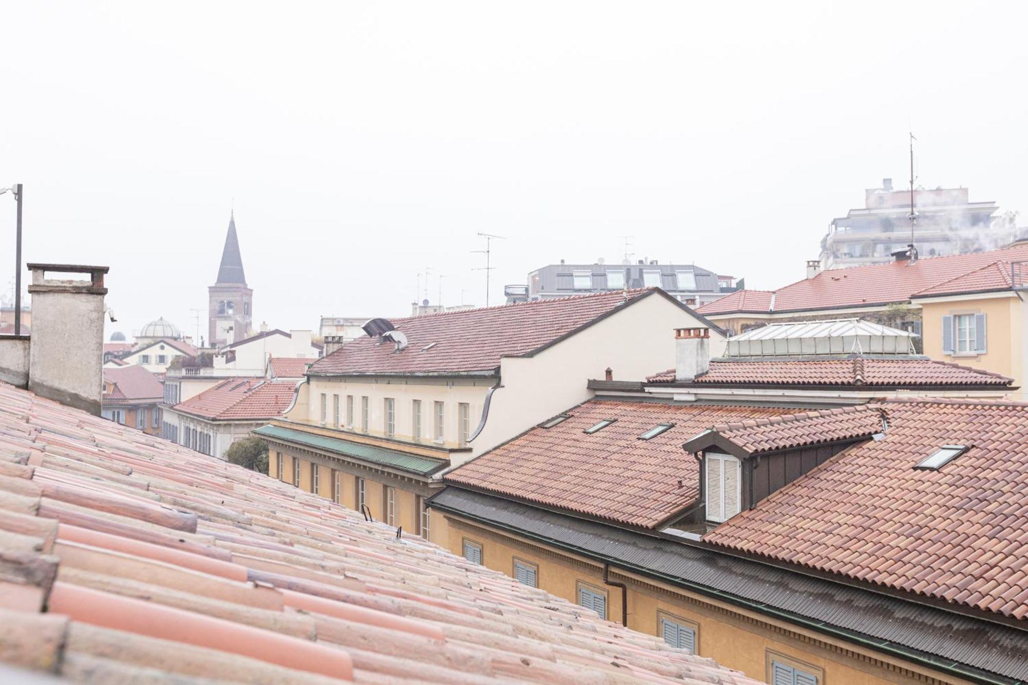 Monte Napoleone Split-Level Terrace Apartment - Top Collection มิลาน ภายนอก รูปภาพ