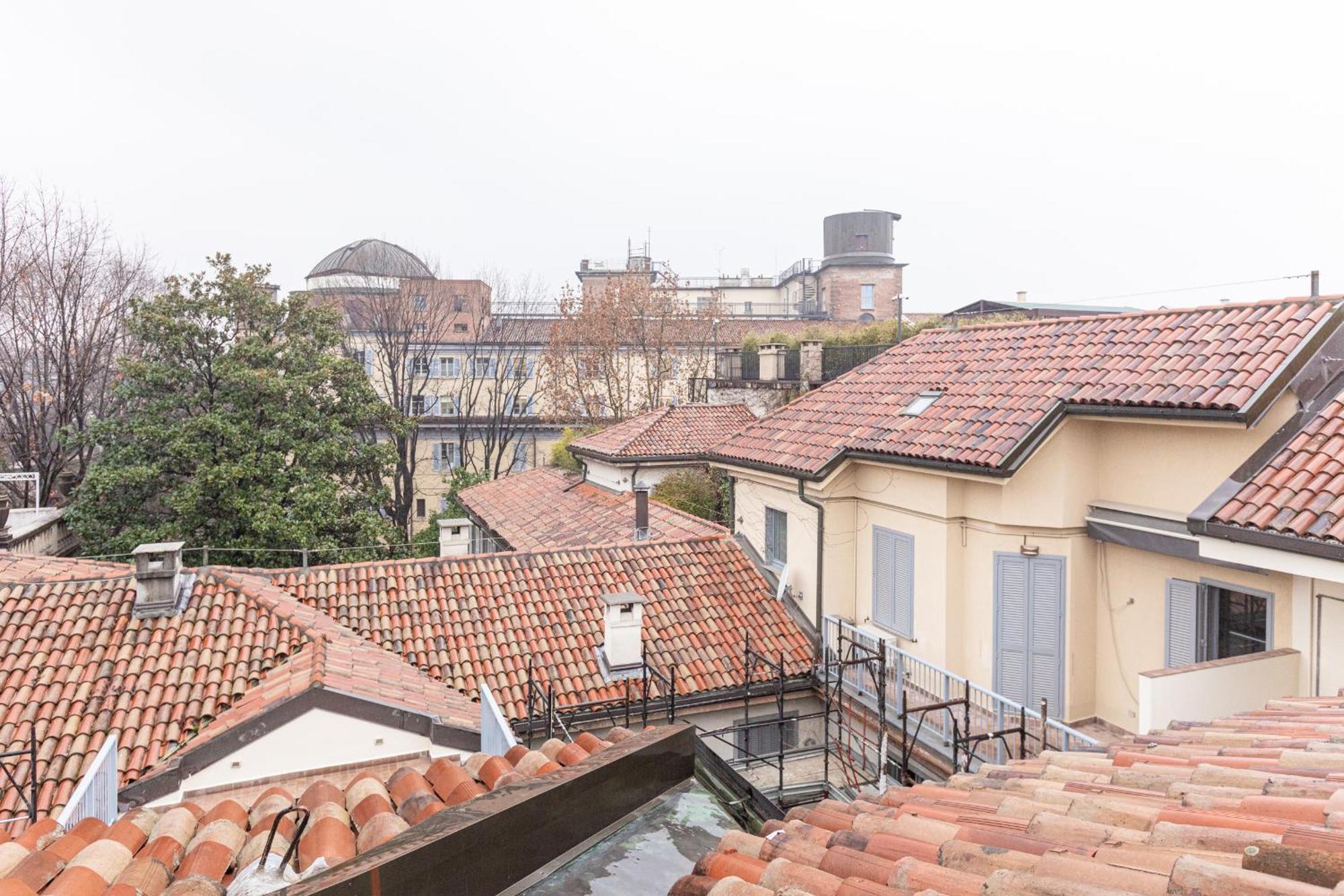 Monte Napoleone Split-Level Terrace Apartment - Top Collection มิลาน ภายนอก รูปภาพ